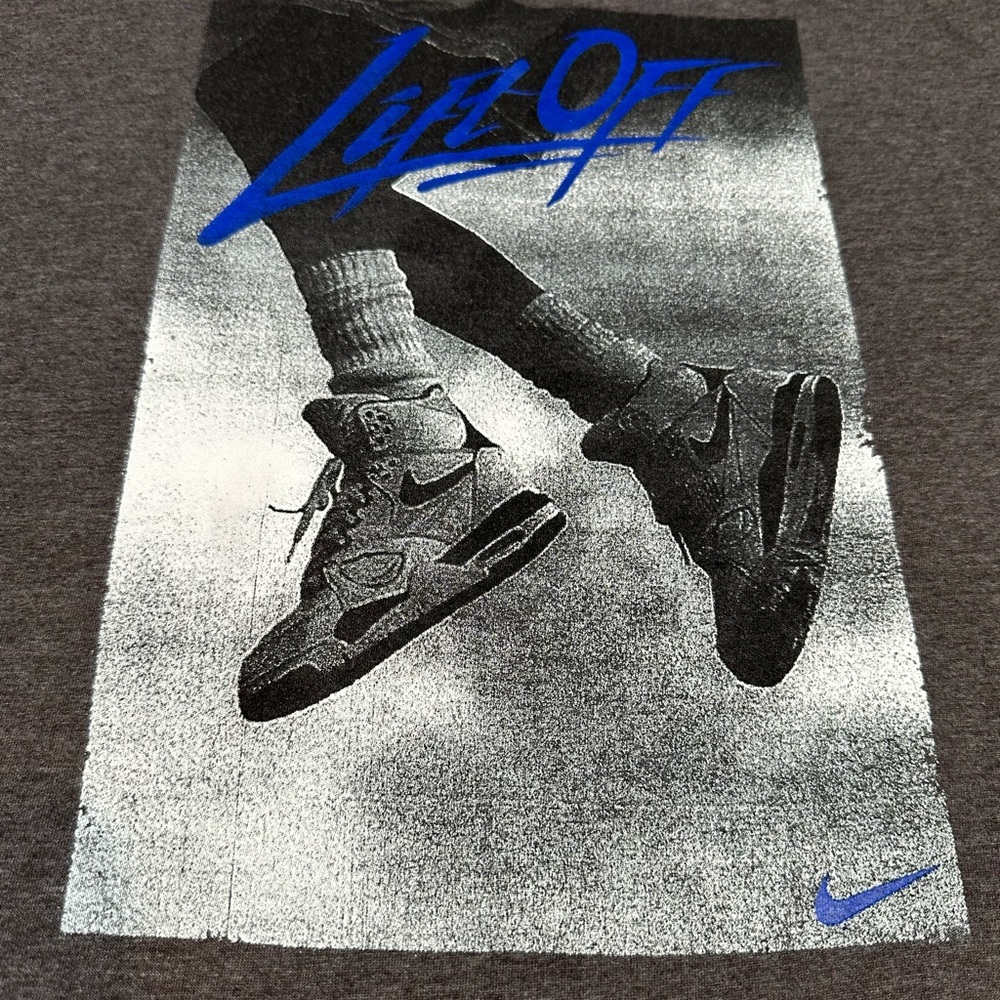 Nike T-shirt - Picture 2 of 4